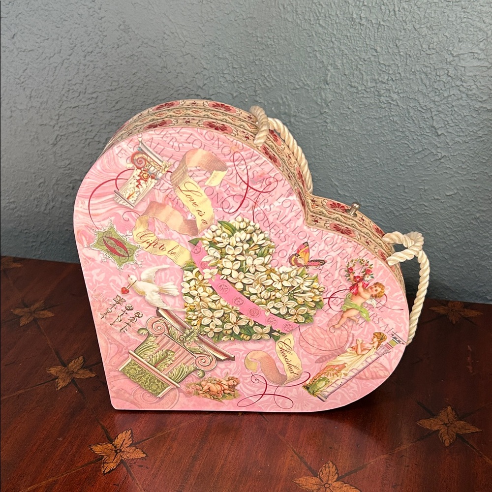 Heart-Shaped Pink Floral stationary box